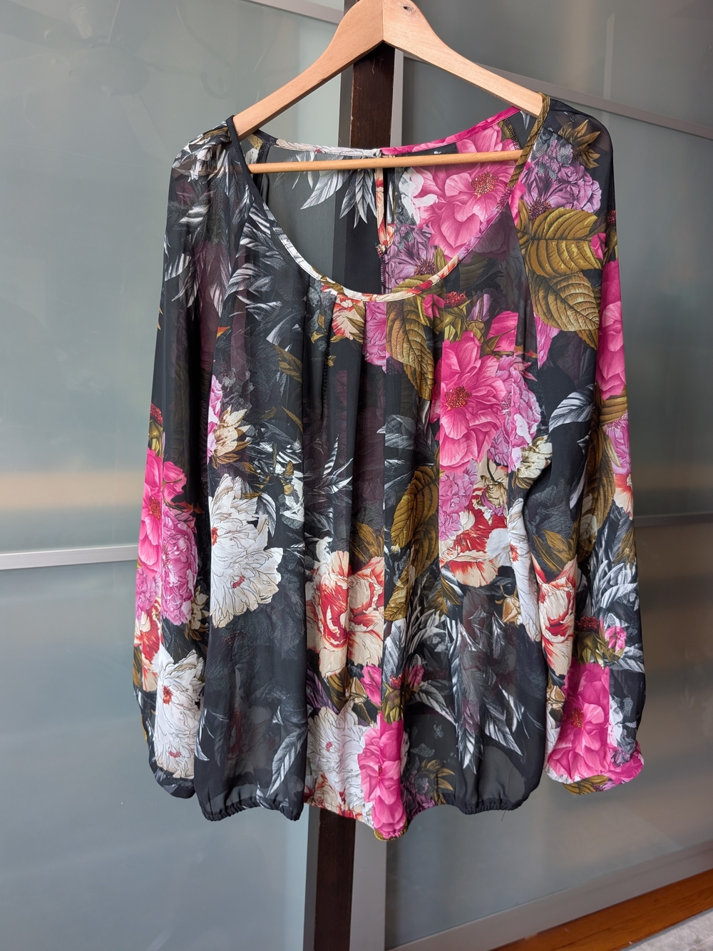 🏴 Wallis Black Scoop-Neck Sheer Blouse with Floral Blooms - XL